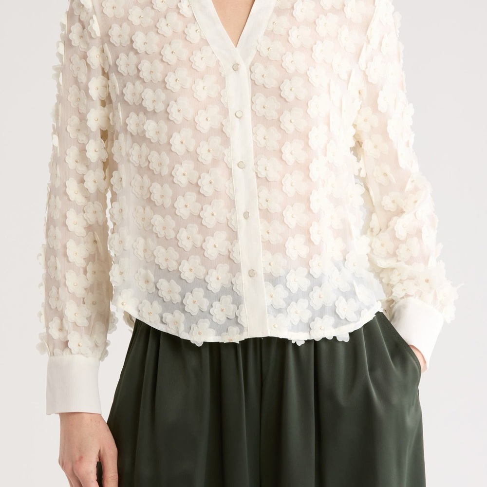 NWT Women’s Small Adrianna Papell Y Placket Button Up 3D Flower Blouse. - Picture 8 of 10